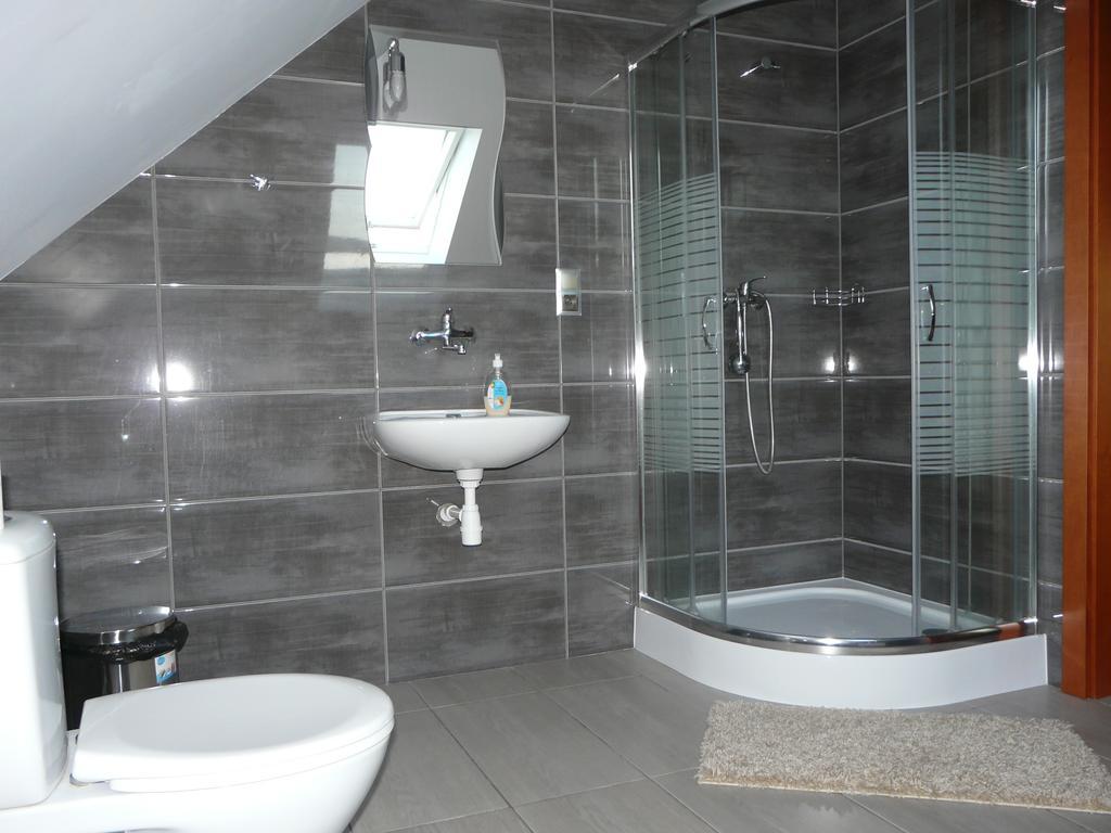 Noclegi Darex Pyrzowice Ngoại thất bức ảnh