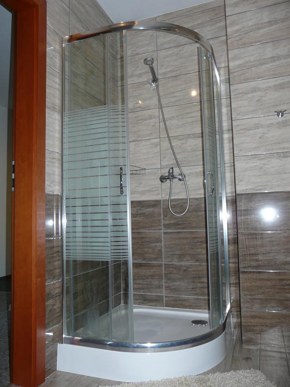 Noclegi Darex Pyrzowice Ngoại thất bức ảnh