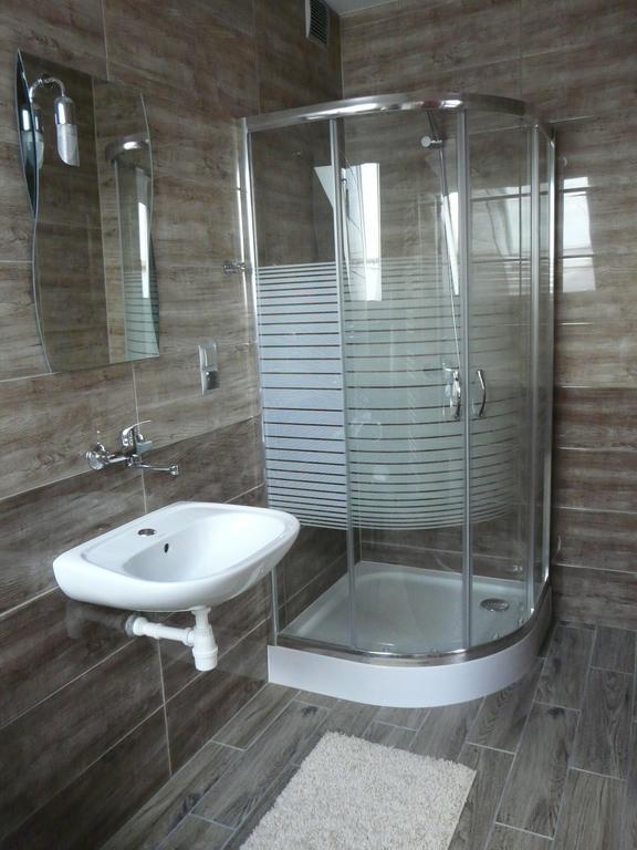 Noclegi Darex Pyrzowice Ngoại thất bức ảnh