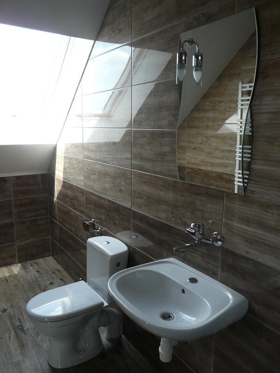 Noclegi Darex Pyrzowice Ngoại thất bức ảnh