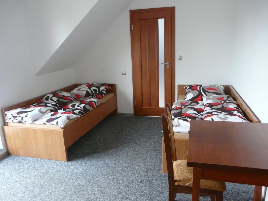 Noclegi Darex Pyrzowice Ngoại thất bức ảnh