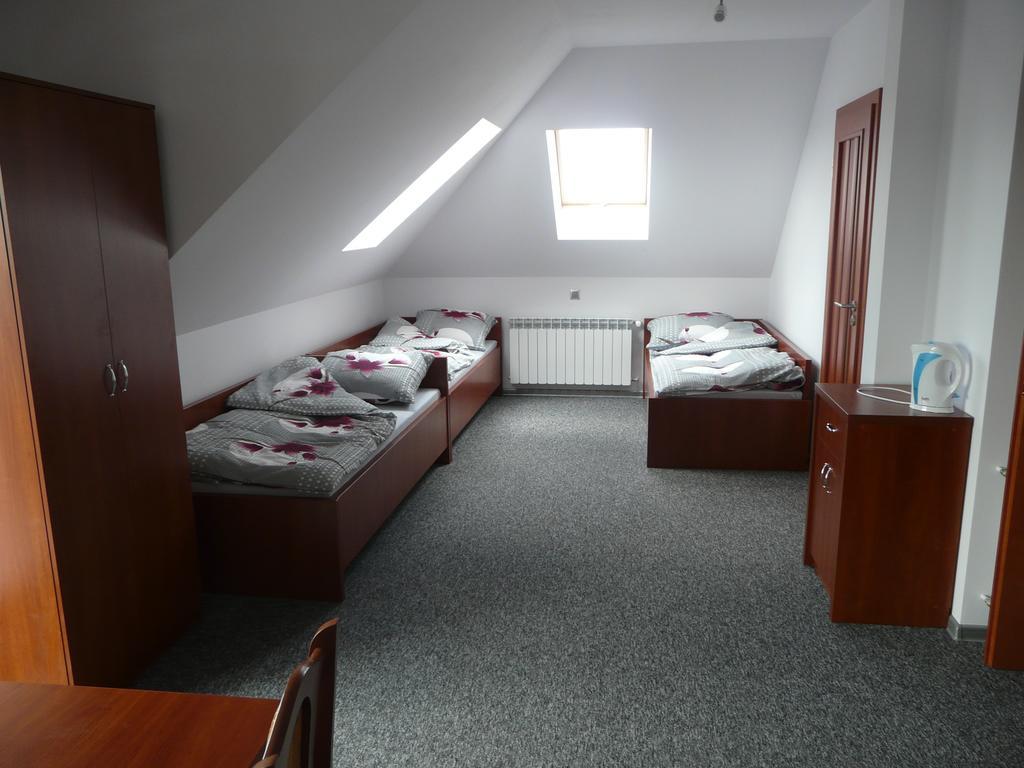 Noclegi Darex Pyrzowice Ngoại thất bức ảnh