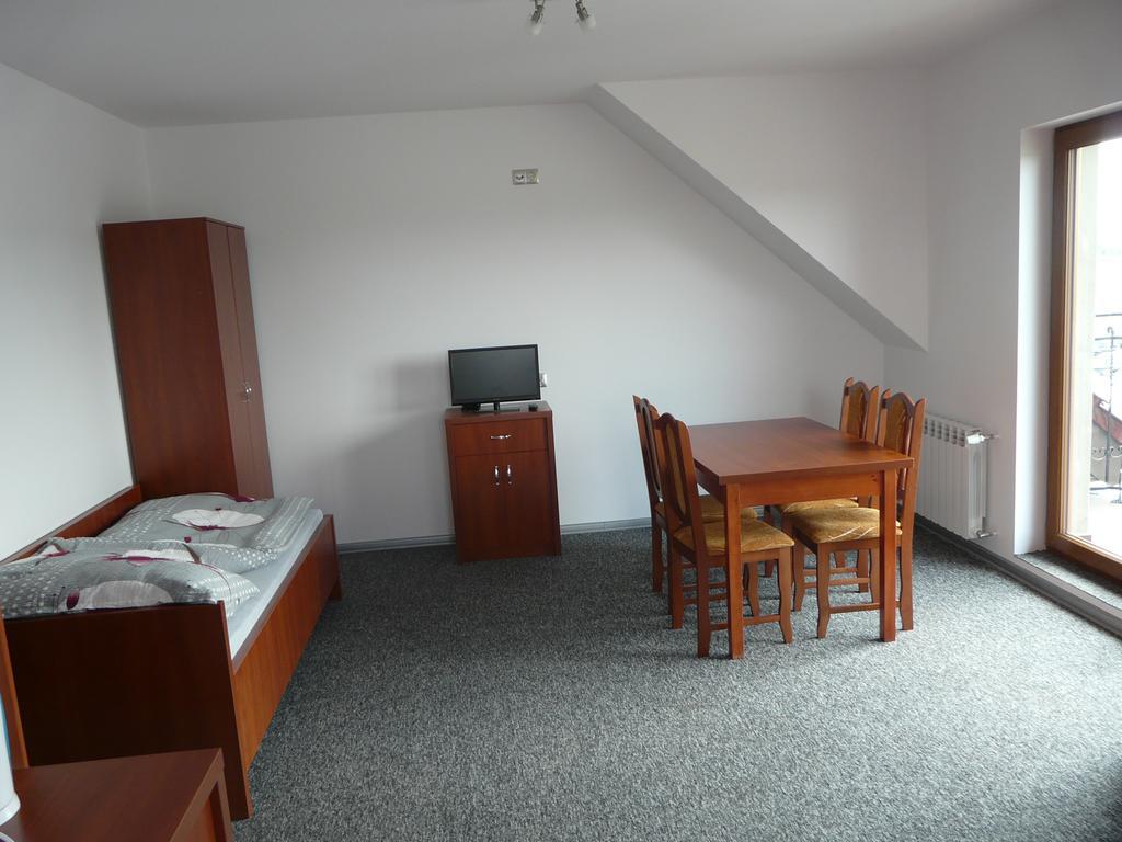 Noclegi Darex Pyrzowice Ngoại thất bức ảnh